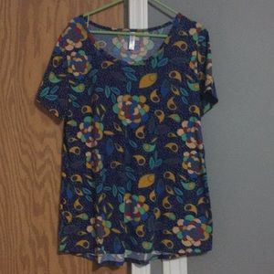 Lularoe classic tee